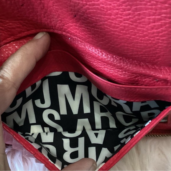 Marc by Marc Jacobs Red pebbled Leather zip around long Wallet - Picture 5 of 8